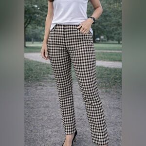 Zara Size Large Black and Cream Checkered Pants - EUC